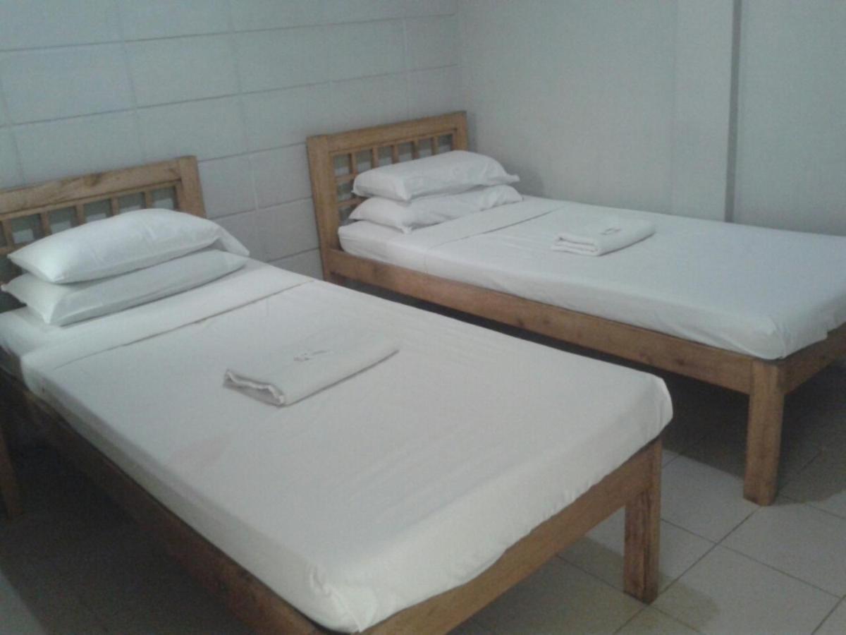 11Th Street Bed And Breakfast Баколод Екстер'єр фото